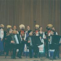 Кубанский казачий хор в Херсоне (изображений 2)   После их выступления приятно провели время с ребятами из оркестра хора.